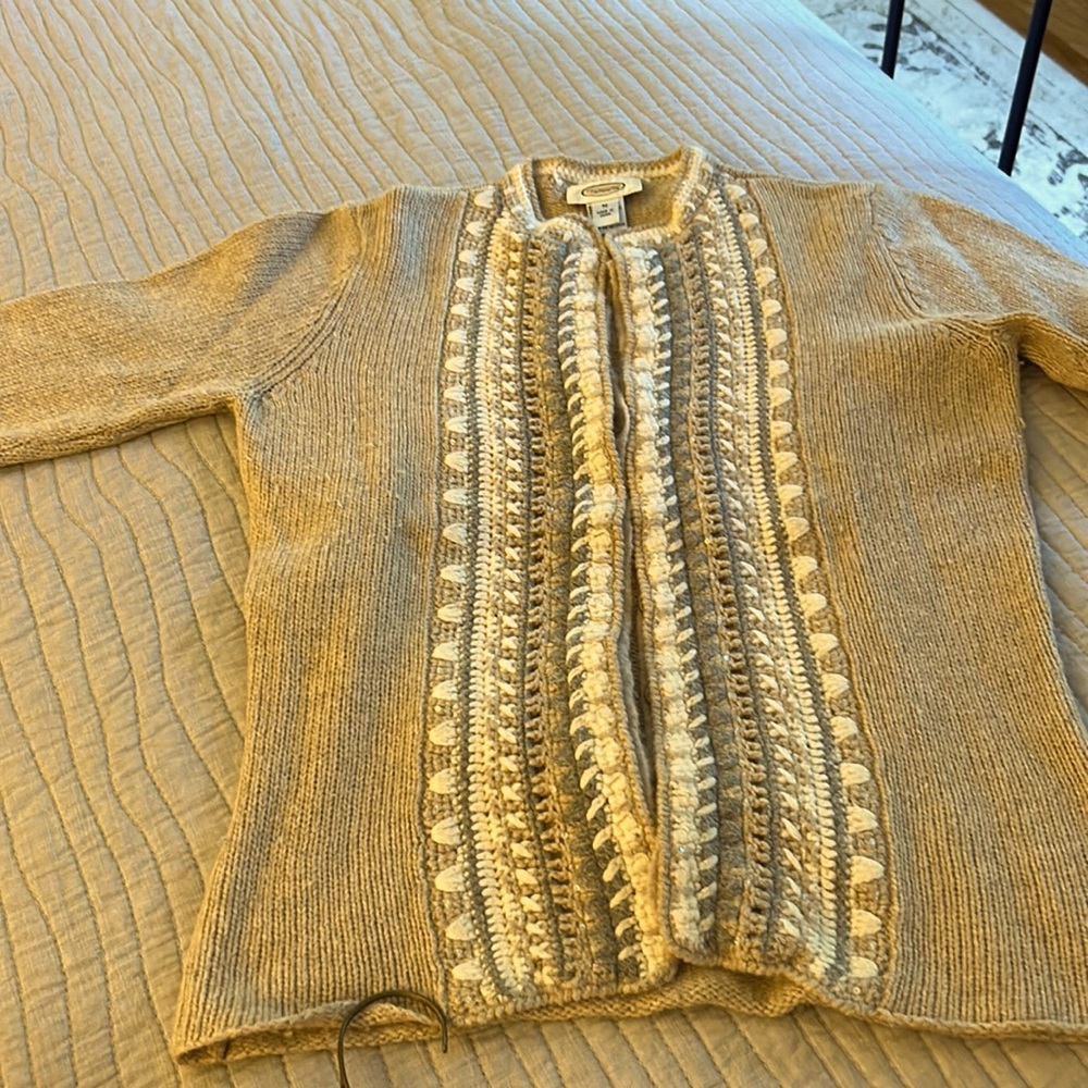 Talbots size M sweater